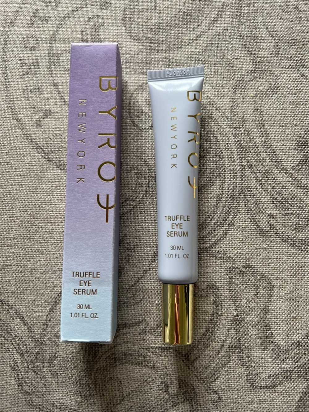 BYROE New York Truffle Eye Serum - White & Gold